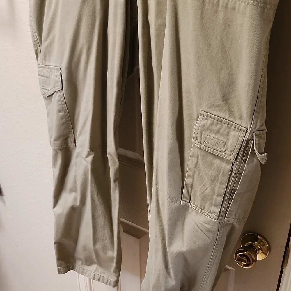 Liz & Me Women's Cargo Pants - Khaki - Picture 3 of 7